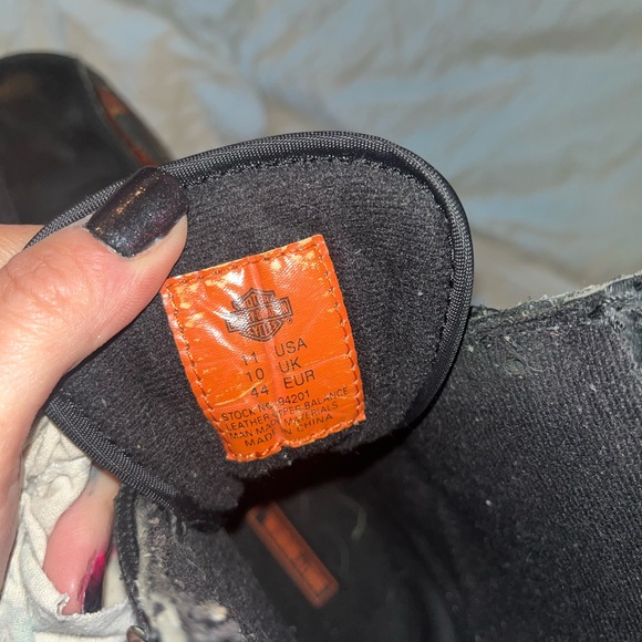 Harley-Davidson Men's Black Boots with Red and Orange Flames - Picture 4 of 9